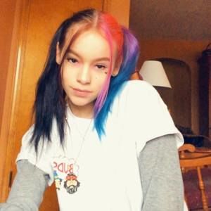 Meet your Posher, Alyssa